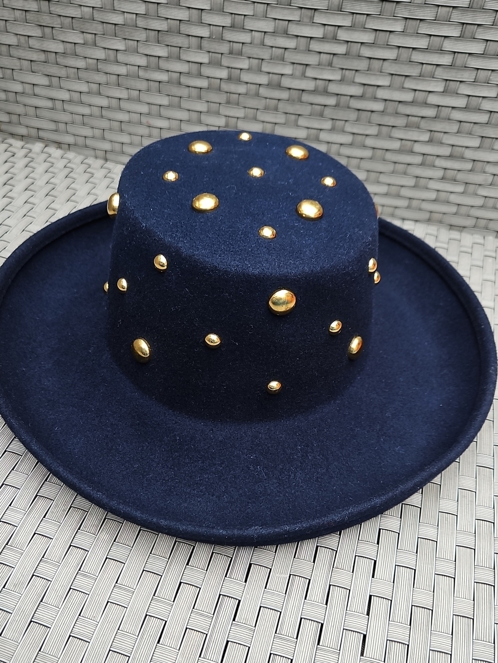 Vintage Betmar New York 100% Wool Gold-Studs Navy Felt Wide-Brim Hat - Picture 16 of 17